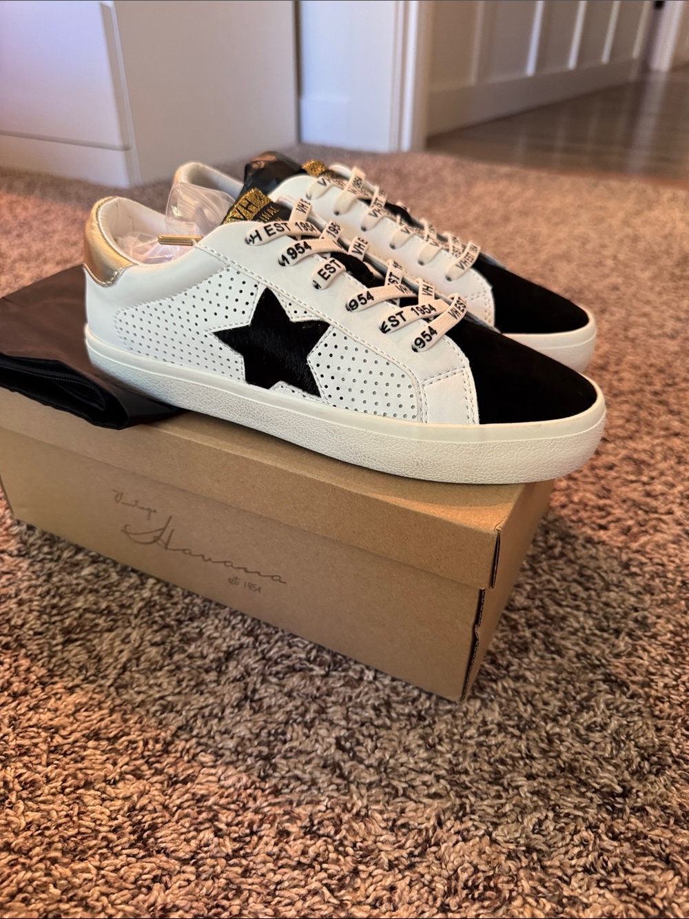Vintage Havana White & Black Star Accent Sneakers
